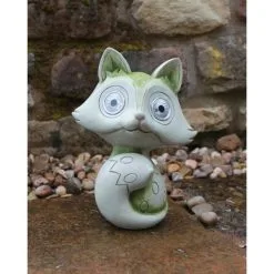 Vos Met Verlichte Ogen Op Zonne-energie